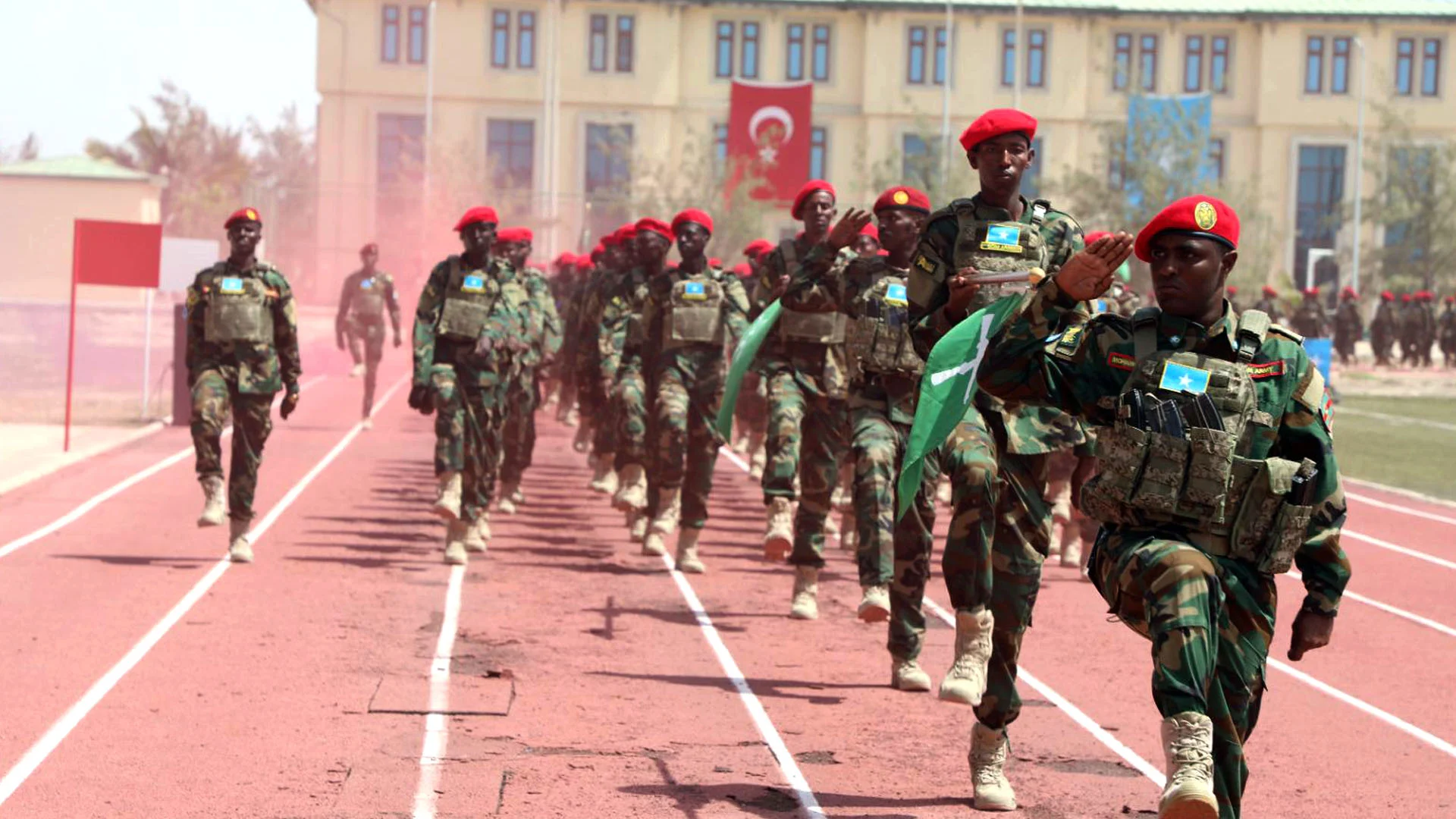 TÜRKSOM'da 25 binden fazla Somalili subay-astsubay eğitildi